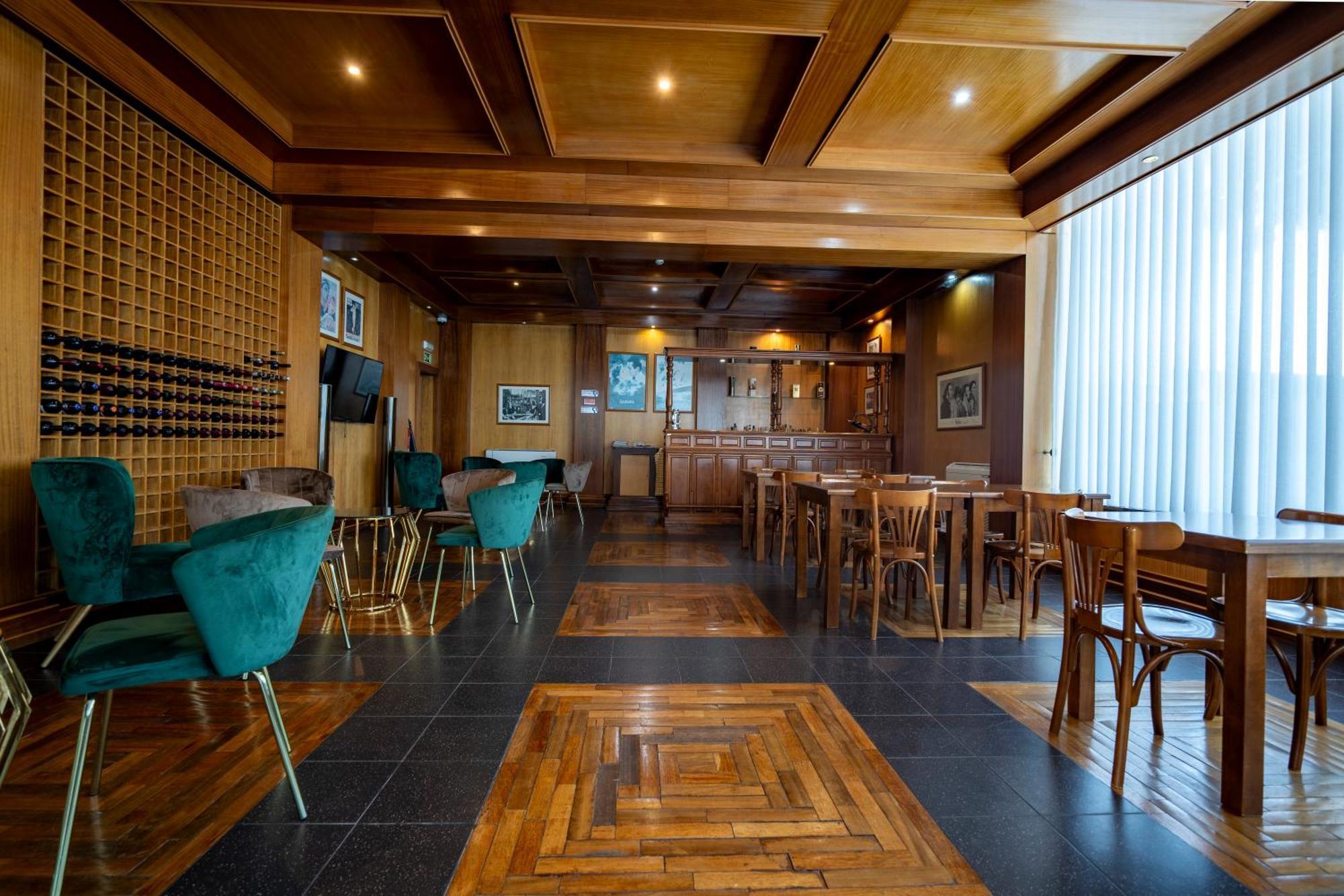 Hotel Onix Viseu Exteriör bild
